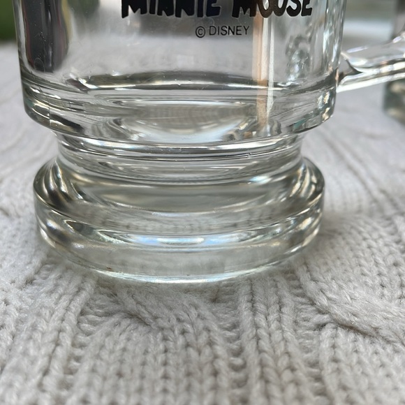 Vintage Walt Disney Production Mickey and Minnie Mouse Glass Footed Mug Set - Picture 7 of 10